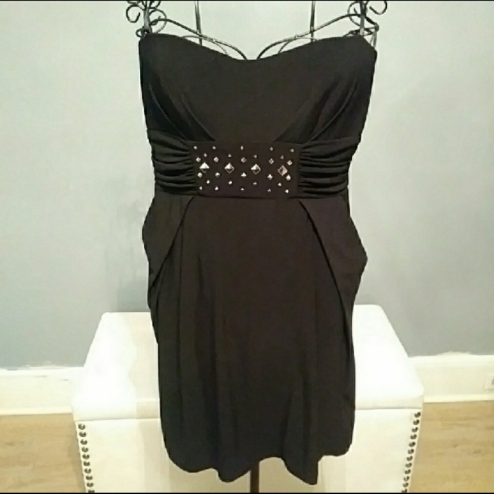 City Studio sweetheart strapless dress w/ pockets